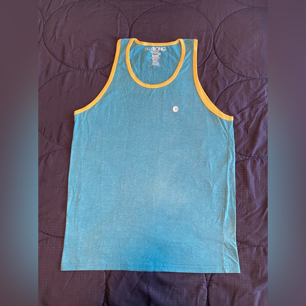 Women’s Billabong recycler series athletic tank top.